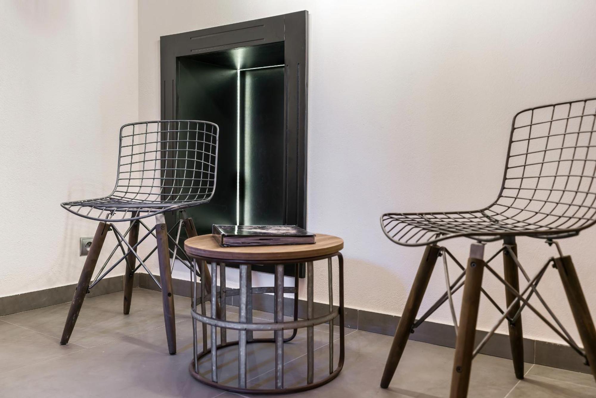 Level -1 Loft Apartments City Center By Renters 포즈난 외부 사진