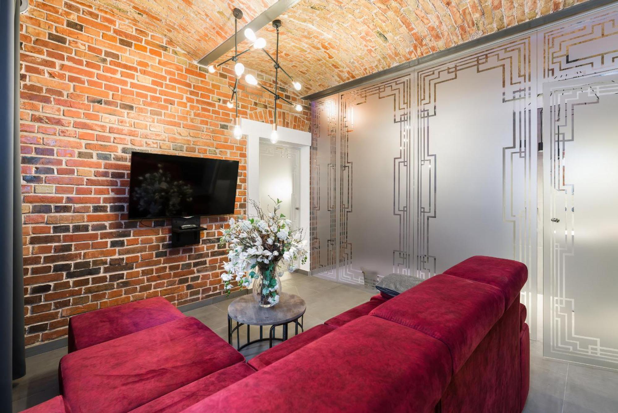 Level -1 Loft Apartments City Center By Renters 포즈난 외부 사진
