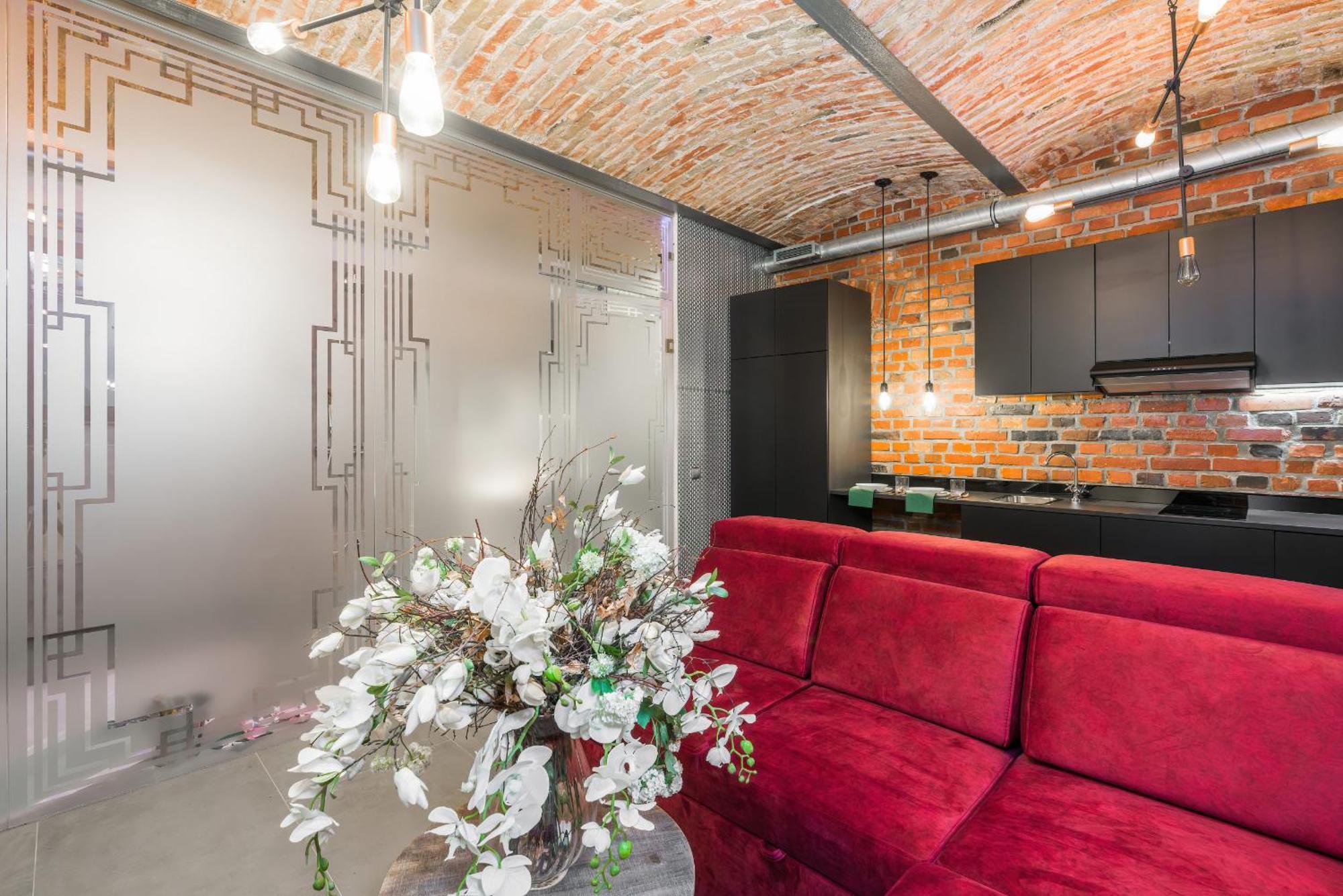 Level -1 Loft Apartments City Center By Renters 포즈난 외부 사진